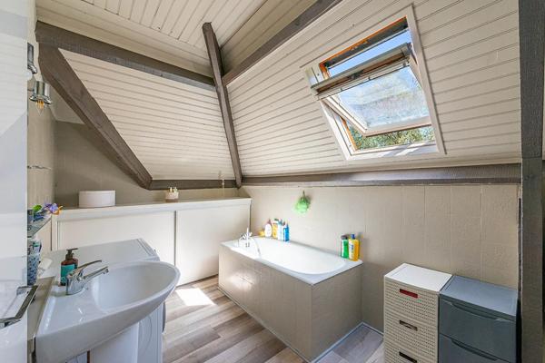Maison à vendre 12 pièces 248m² Saint-Amand-les-Eaux (59230)