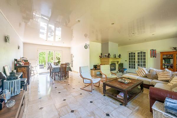 Maison à vendre 12 pièces 248m² Saint-Amand-les-Eaux (59230)