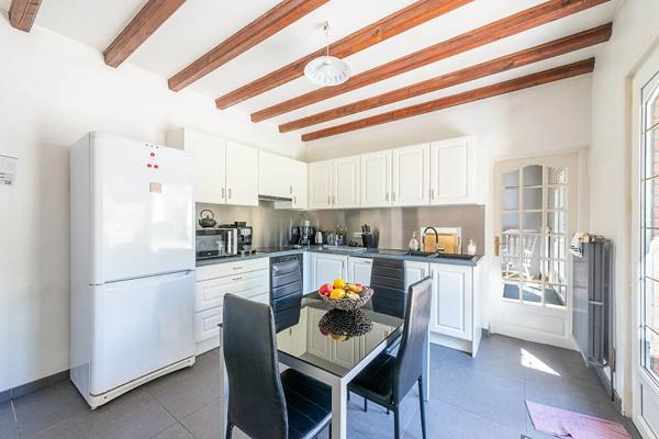 Maison à vendre 12 pièces 248m² Saint-Amand-les-Eaux (59230)