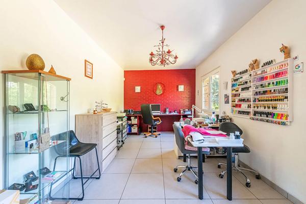 Maison à vendre 12 pièces 248m² Saint-Amand-les-Eaux (59230)