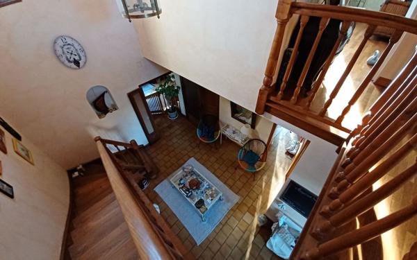 Maison à vendre    7 pièces •  Saint-Astier