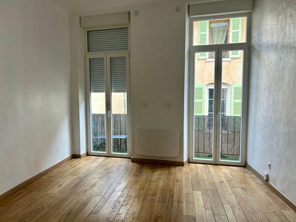 La Ciotat Coeur historique Appartement T3 refait à neuf de 60 m² avec balcon