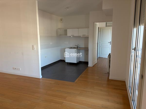 Location Appartement 2 pièces 47.6 m² - La Garenne-colombes 92250