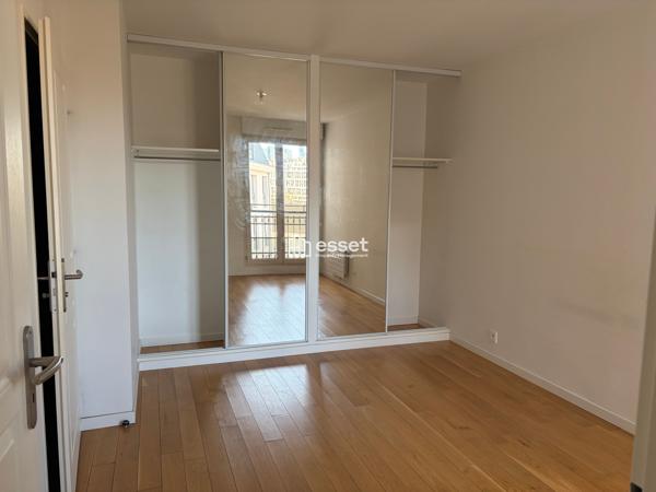 Location Appartement 2 pièces 47.6 m² - La Garenne-colombes 92250