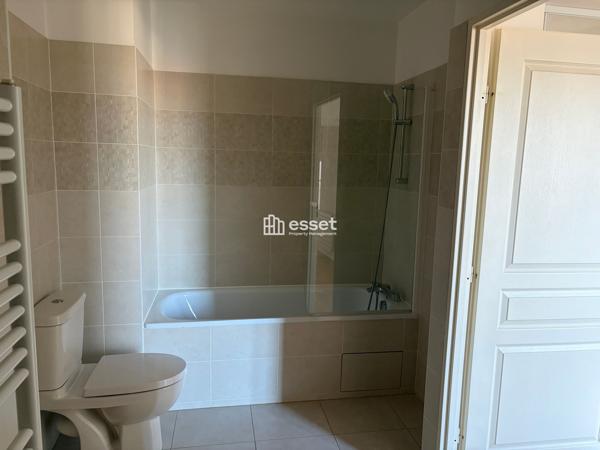 Location Appartement 2 pièces 47.6 m² - La Garenne-colombes 92250