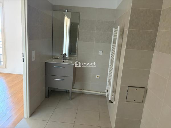 Location Appartement 2 pièces 47.6 m² - La Garenne-colombes 92250