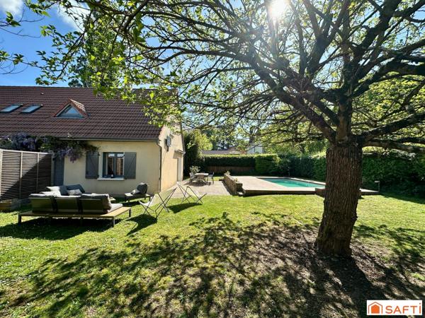 Maison avec Piscine dans un quartier recherché de Nevers