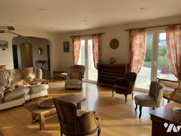 Maison 6 pièces 181 m² - terrain de 2 553 m²