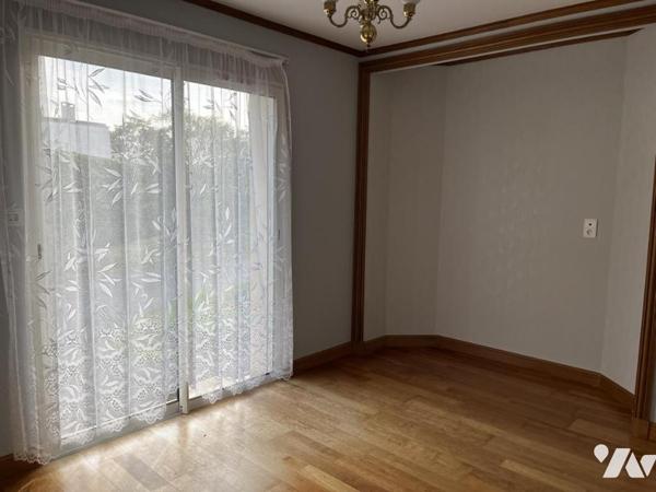 Maison 6 pièces 181 m² - terrain de 2 553 m²