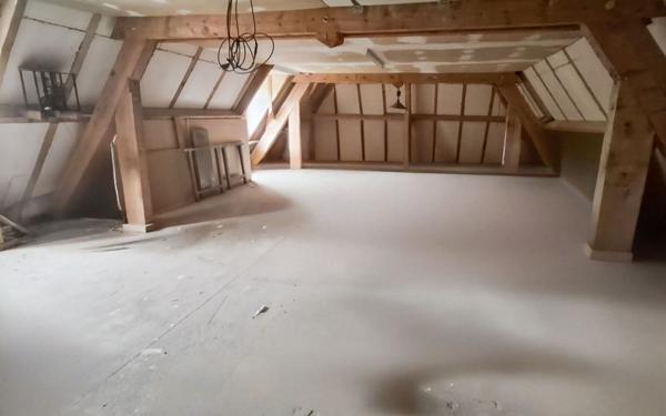 Maison à vendre    5 pièces •  Saint-Pierre-de-Chignac