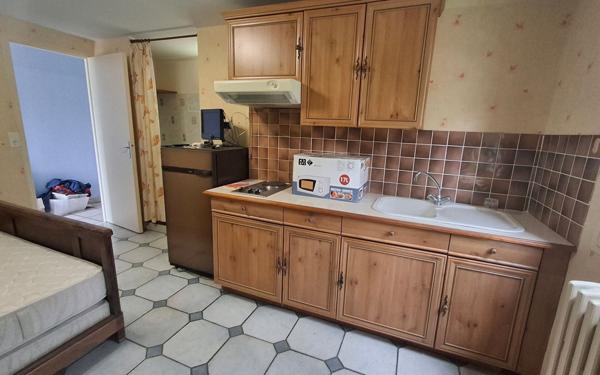 Maison à vendre    5 pièces •  Saint-Pierre-de-Chignac