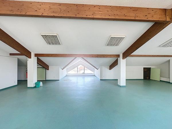 Local d'activité avec ascenseur 80m2 à vendre à Auch basse ville