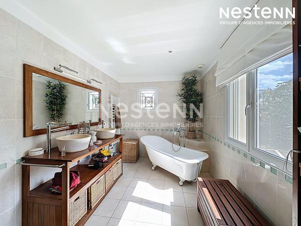 À vendre Villa d'exception de 280 m² avec piscine et vue panoramique à Auch