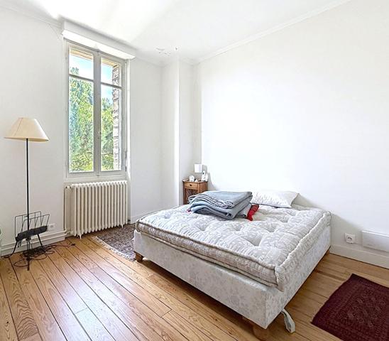 Rare en centre-ville de Montauban - Maison familiale avec jardin, annexe et 5 chambres