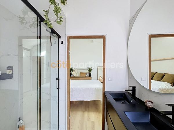 Vente
                Appartement108 m² - 4 Pièces -
                    ARBONNE (64210)
