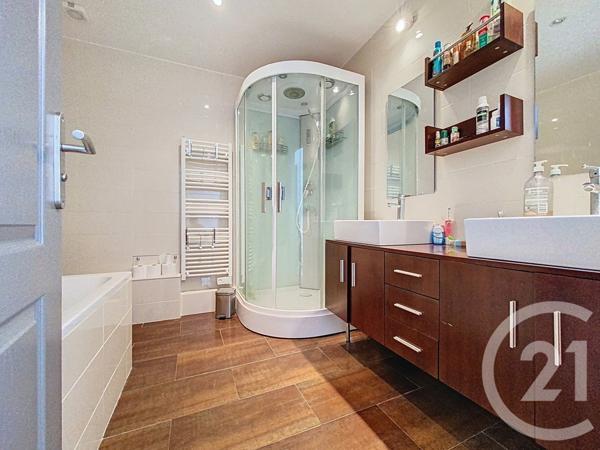 Maison à vendre  7 pièces - 185,49 m2 ROCHEFORT - 17