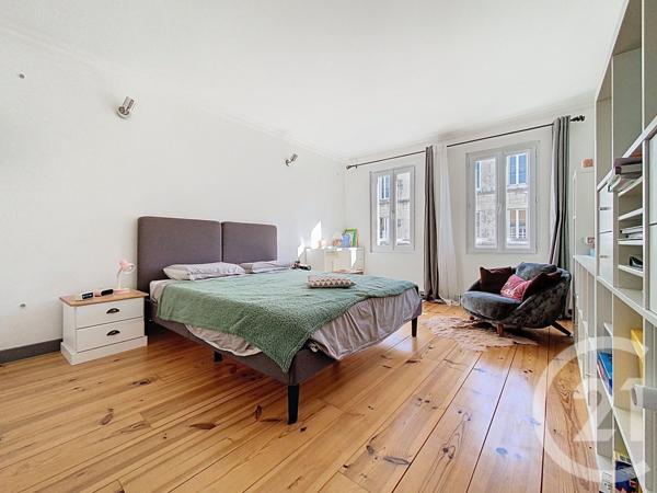 Maison à vendre  7 pièces - 185,49 m2 ROCHEFORT - 17