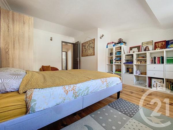 Maison à vendre  7 pièces - 185,49 m2 ROCHEFORT - 17