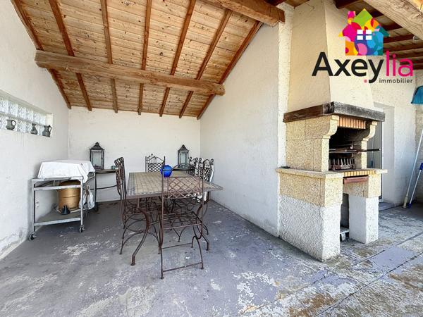 Notre-Dame-de-Boisset (42120) A VENDRE - NOTRE-DE-BOISSET - MAISON AVEC 4 CHAMBRES, GARAGE DOUBLE, GRAND TERRAIN, PISCINE ET VUE EXCEPTIONNE