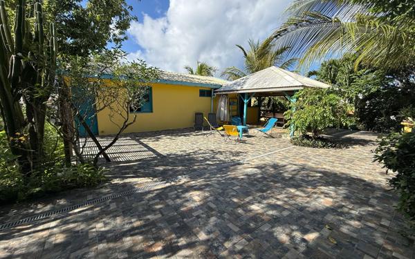 Maison à vendre    8 pièces •  Sainte-Luce