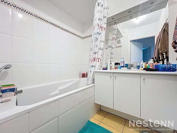 Appartement Angers 3 pièces, hyper centre d'Angers, stationnement, cave de 71.60 m2