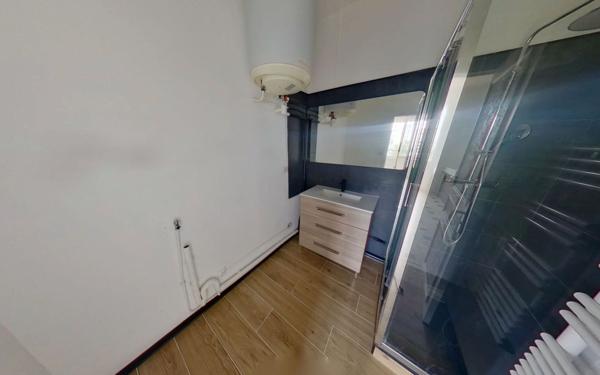 Appartement à vendre    2 pièces • 33 m2 Lyon 7