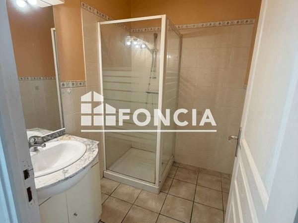 Location Appartement 2 pièces 43 m² - 5, RUE DU CENTRE Douarnenez 29100