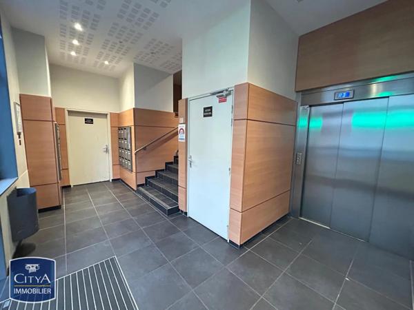Appartement à louer 2 pièces 41.93m² Rouen (76000)