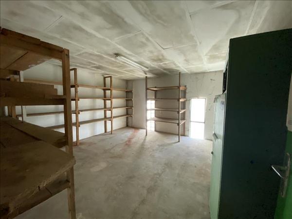 Maison à vendre |  Beaulieu-sur-Dordogne |  1 pièce