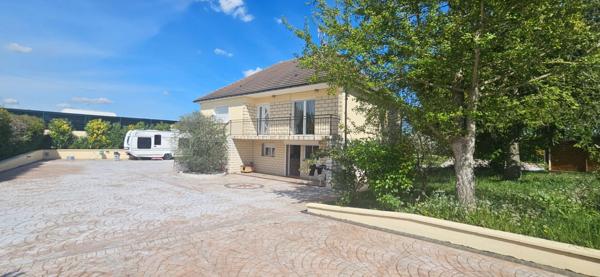 Maison FAMILIALE situé à Mitry Mory 7 pièces