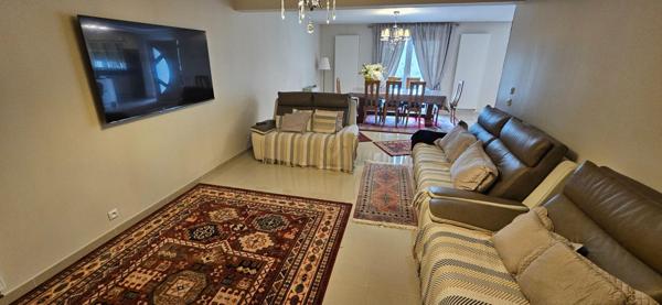 Maison FAMILIALE situé à Mitry Mory 7 pièces