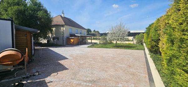Maison FAMILIALE situé à Mitry Mory 7 pièces