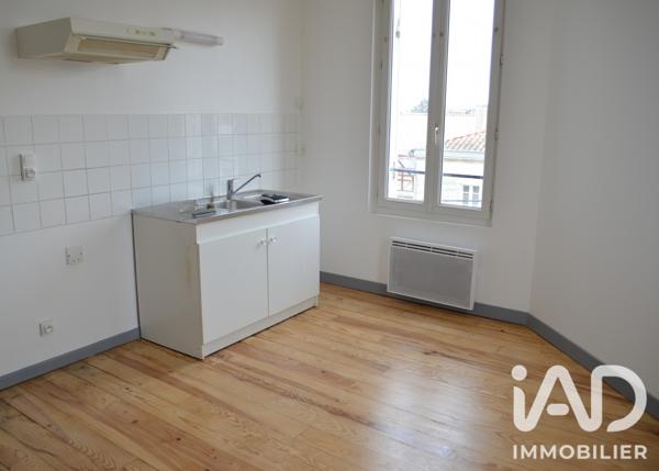 Immeuble à vendre 232 m² Coutras