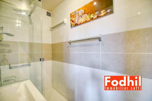 Châtenay-Malabry, Appartement 3 pièces de 60 m², 3 chambres avec cave.