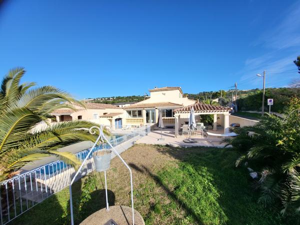 Vitrolles (13127) VILLA TYPE BASTIDE PROVENCALE 185 M2 AVEC PISCINE ET STUDIO VUE SUR ETANG