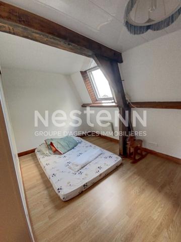 MAISON A VENDRE A CONDREN - INDIVIDUELLE - SPACIEUSE - 5 CHAMBRES - 155 m2 - TERRAIN 1611 M²