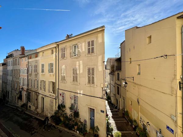 A vendre appartement de type 3 à Marseille 13002 - LE PANIER