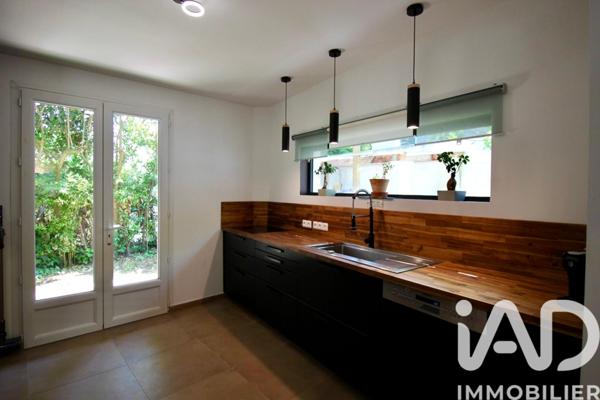 Maison à vendre 7 pièces 235 m² Marseille 12