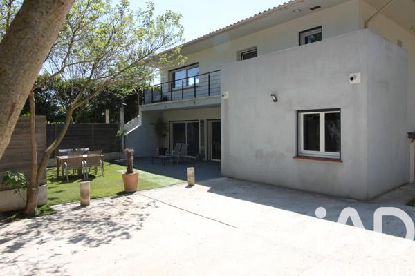 Maison à vendre 7 pièces 235 m² Marseille 12