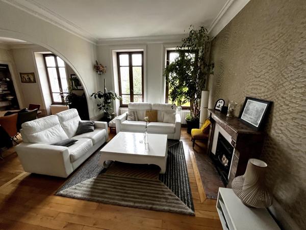 Appartement d'exception de type haussmannien au centre-ville