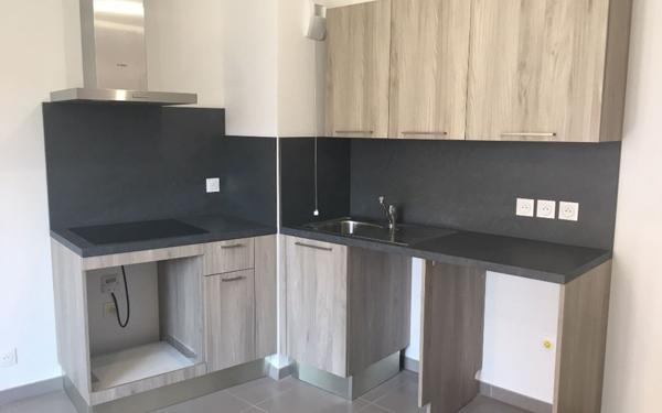 Appartement à louer    2 pièces •  Nice