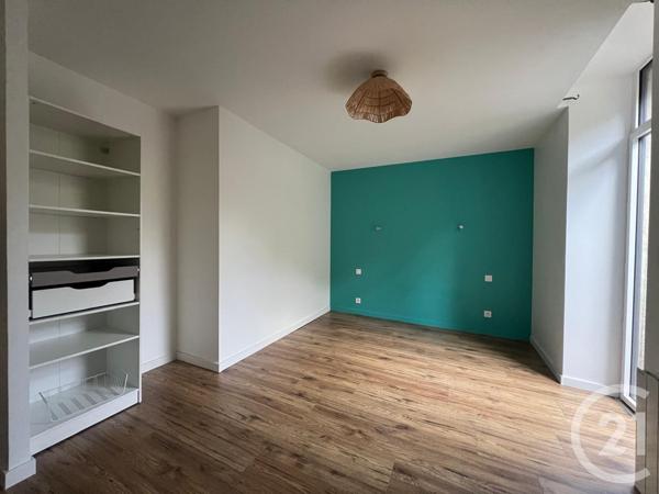 Appartement T4 à vendre  4 pièces - 99 m2 FOUGERES - 35
