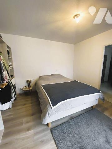 BORDEAUX Cours du Médoc - Proximité Tram C
APPARTEMENT de 77 m² AVEC TERRASSE
 Vous apprécier...