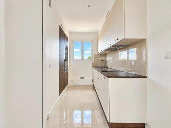 Le Mans Pontlieue – Appartement traversant de 66 m² entièrement rénové avec balcon, cave et parking