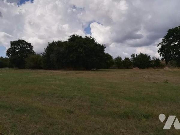 SAINT AUBIN DU CORMIER,Terrain â bâtir  - Entrée de St Aubin du Cormier et proche de l'échangeu...
