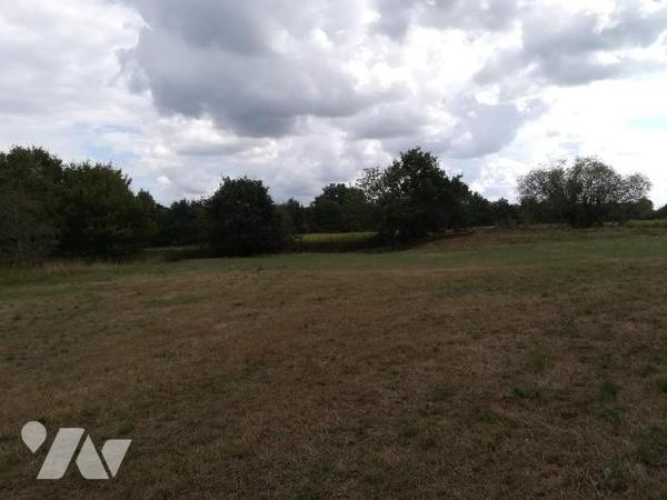 SAINT AUBIN DU CORMIER,Terrain â bâtir  - Entrée de St Aubin du Cormier et proche de l'échangeu...