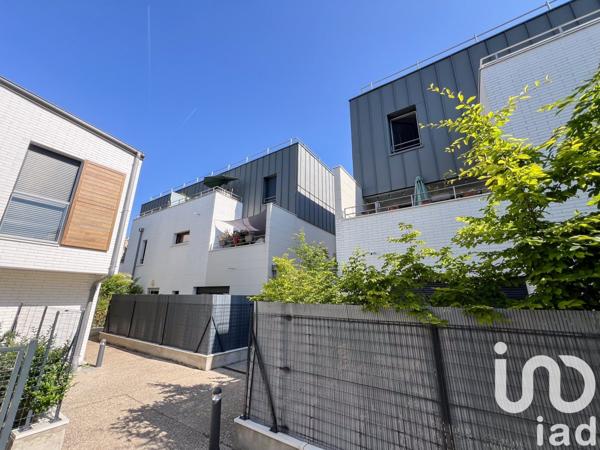 Duplex 5 pièces de 106 m² à Bois-Colombes (92270)