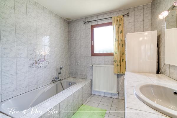 Maison
         4 pièces
        - 91 m² Exclusivité 309 900 € *