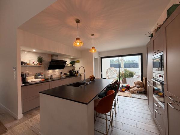 À LOUER ? MAISON T4 DE PLAIN-PIED AVEC JARDIN ET CARPORT
