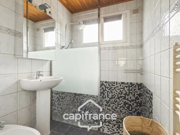 Maison 6 pièces avec jardin proche centre-ville